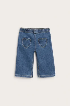 Babyjeans med hjerteformede lommer