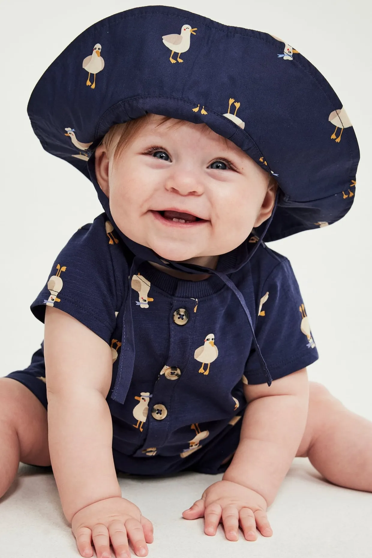Babyjumpsuit med måker