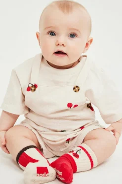 Babysett med kirsebærmønster
