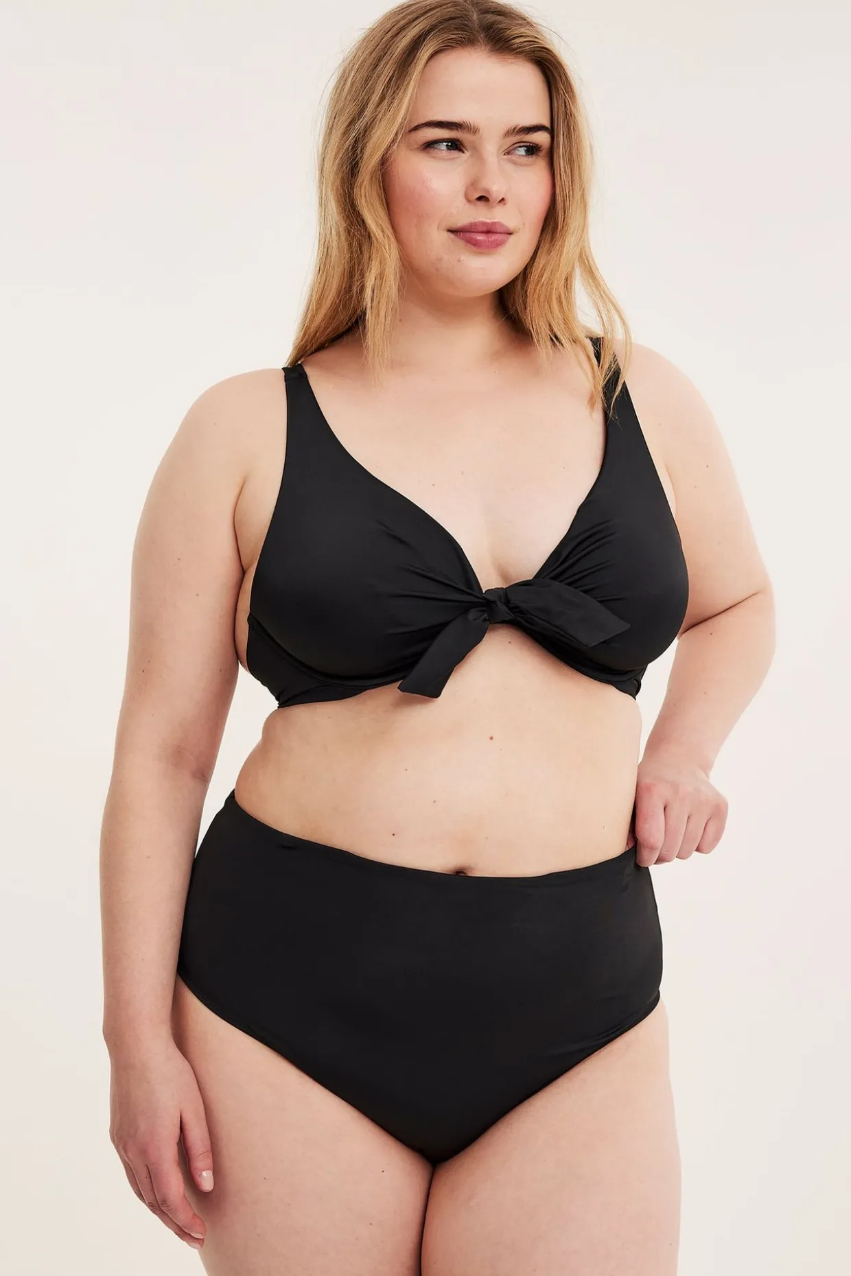 Bikini-BH med knytedetalj