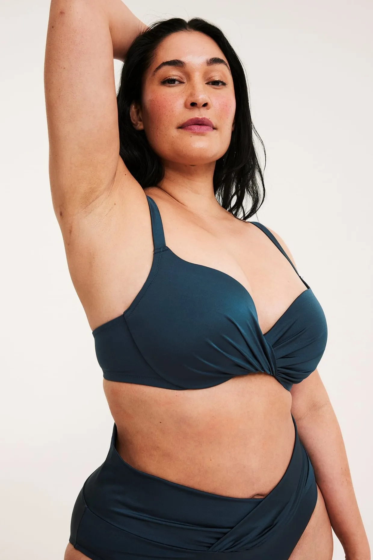 Bikini-BH med omslagsdetalj