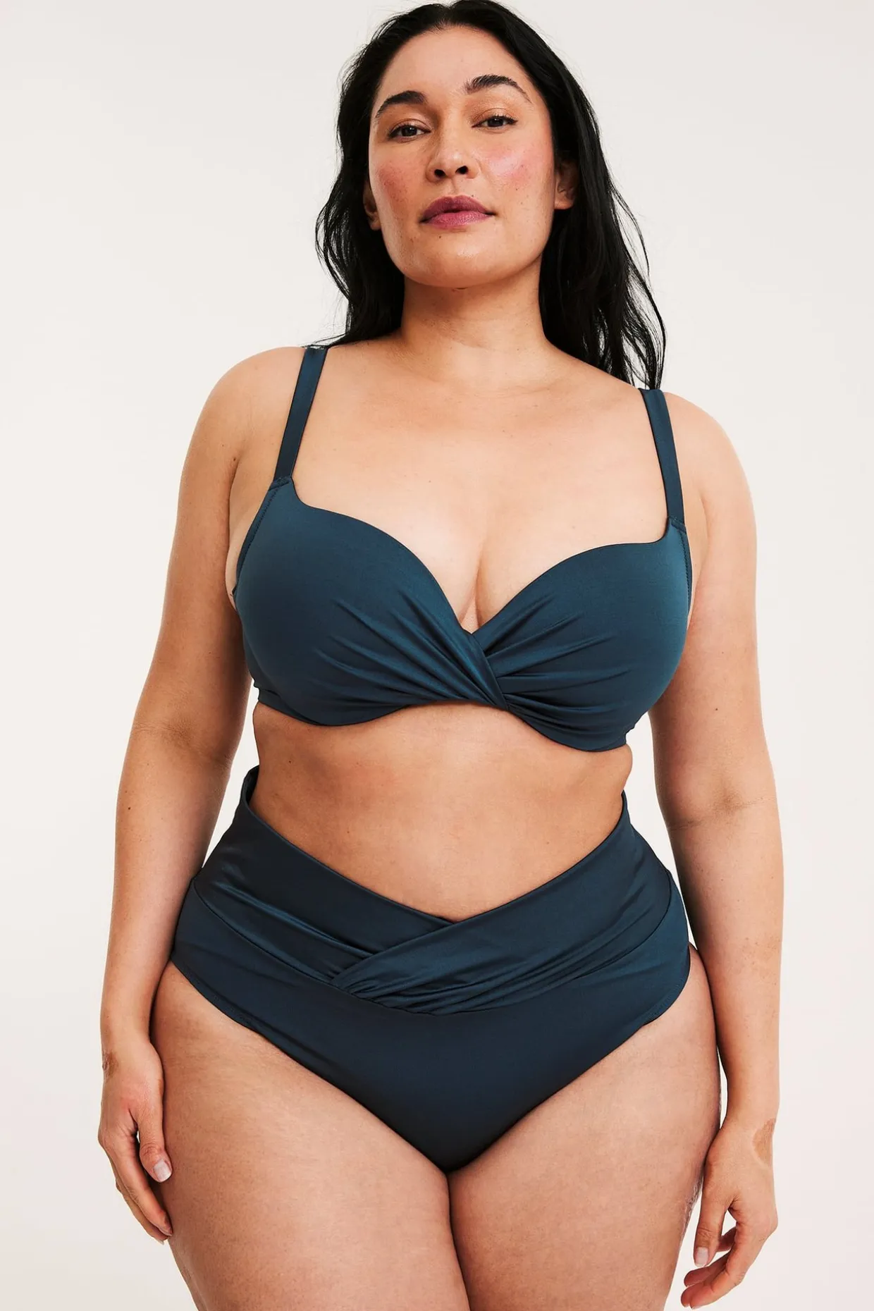 Bikini-BH med omslagsdetalj