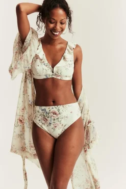 Bikinitopp Newbie Woman