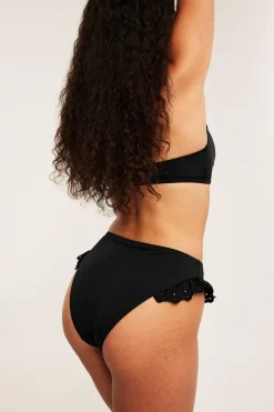 Bikinitruse i brazilian-modell med broderie anglaise