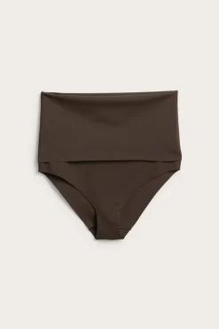 Bikinitruse med midje som kan brettes ned