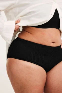 Bikinitruse med struktur