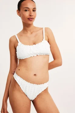 Bikinitruse med volang
