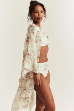 Bikinitruse Newbie Woman