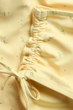 Blomstret bikinitruse med knytedetalj
