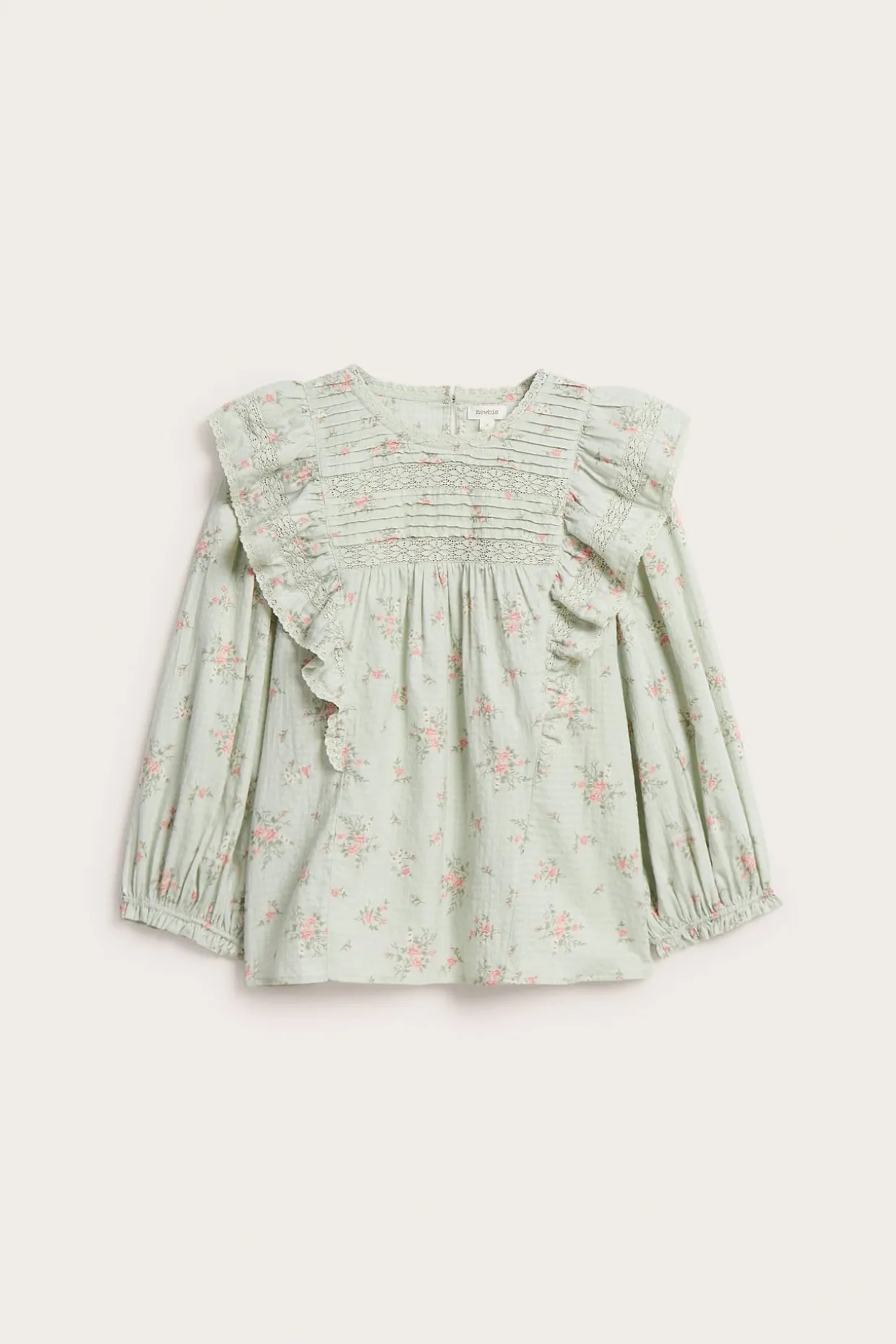Blomstret bluse i blonder fra Newbie Woman