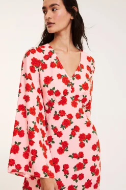 Blomstrete A-linjeformet kjole med V-hals