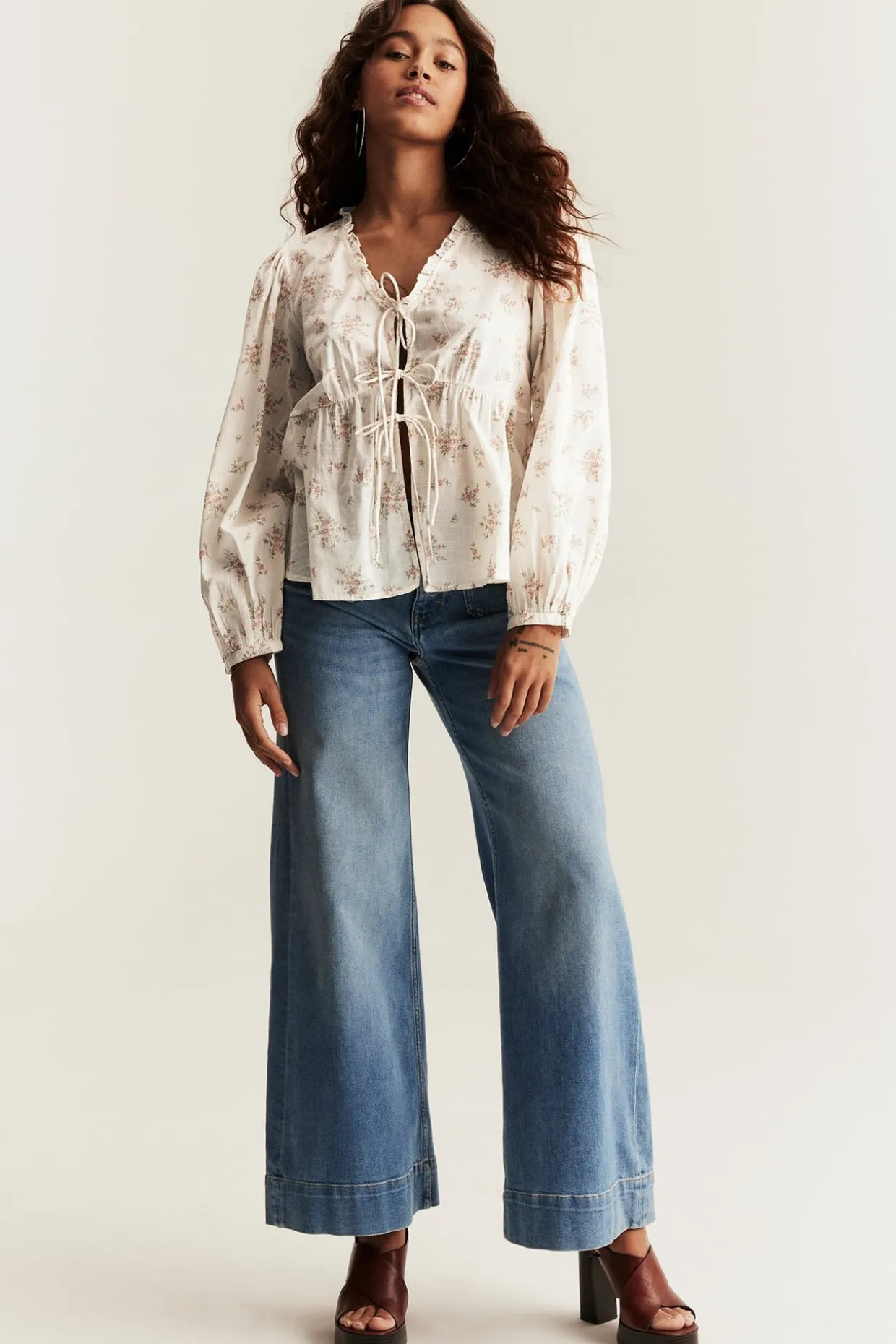 Blomstrete bluse Newbie Woman
