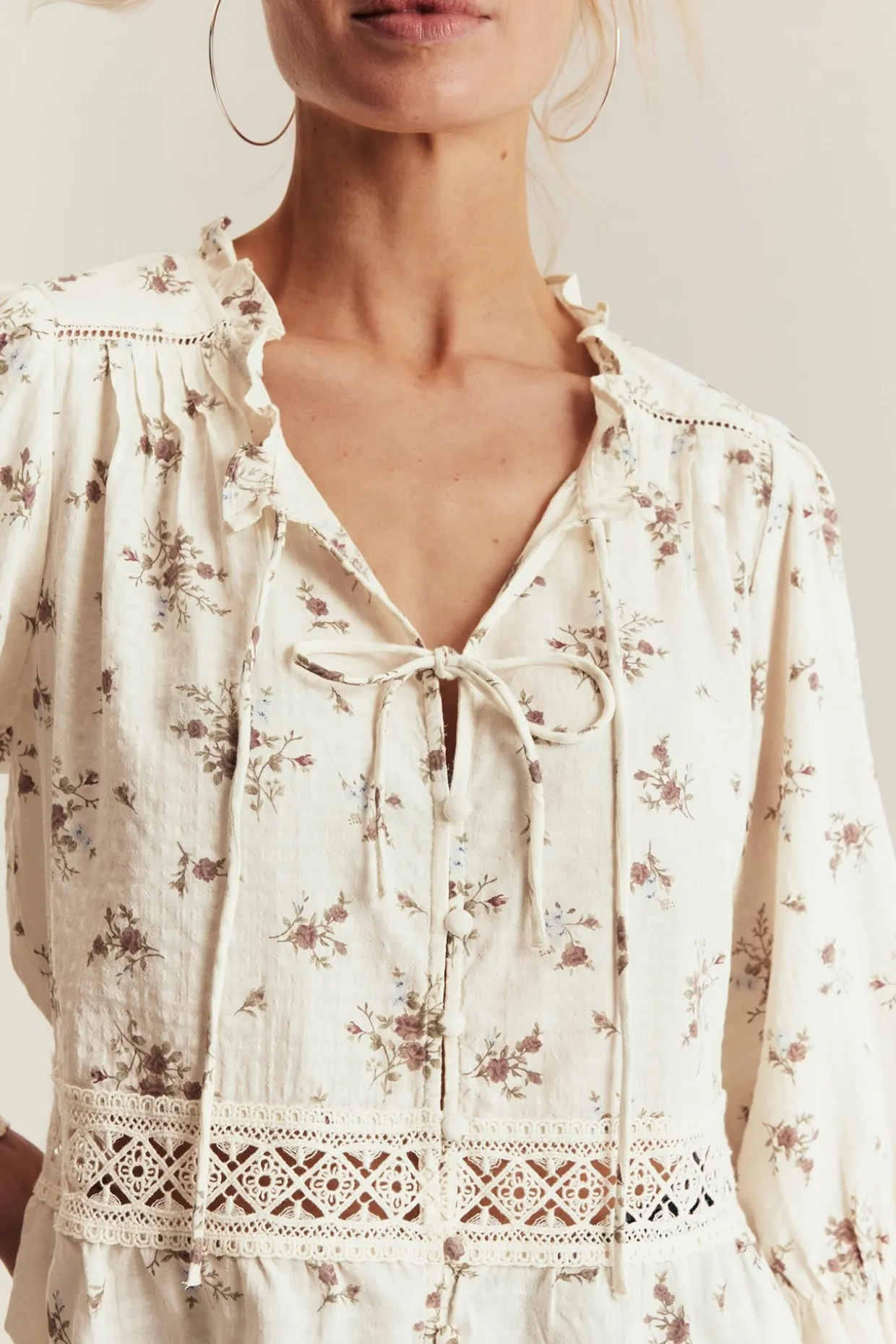 Blomstrete bluse Newbie Woman