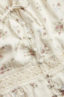Blomstrete bluse Newbie Woman