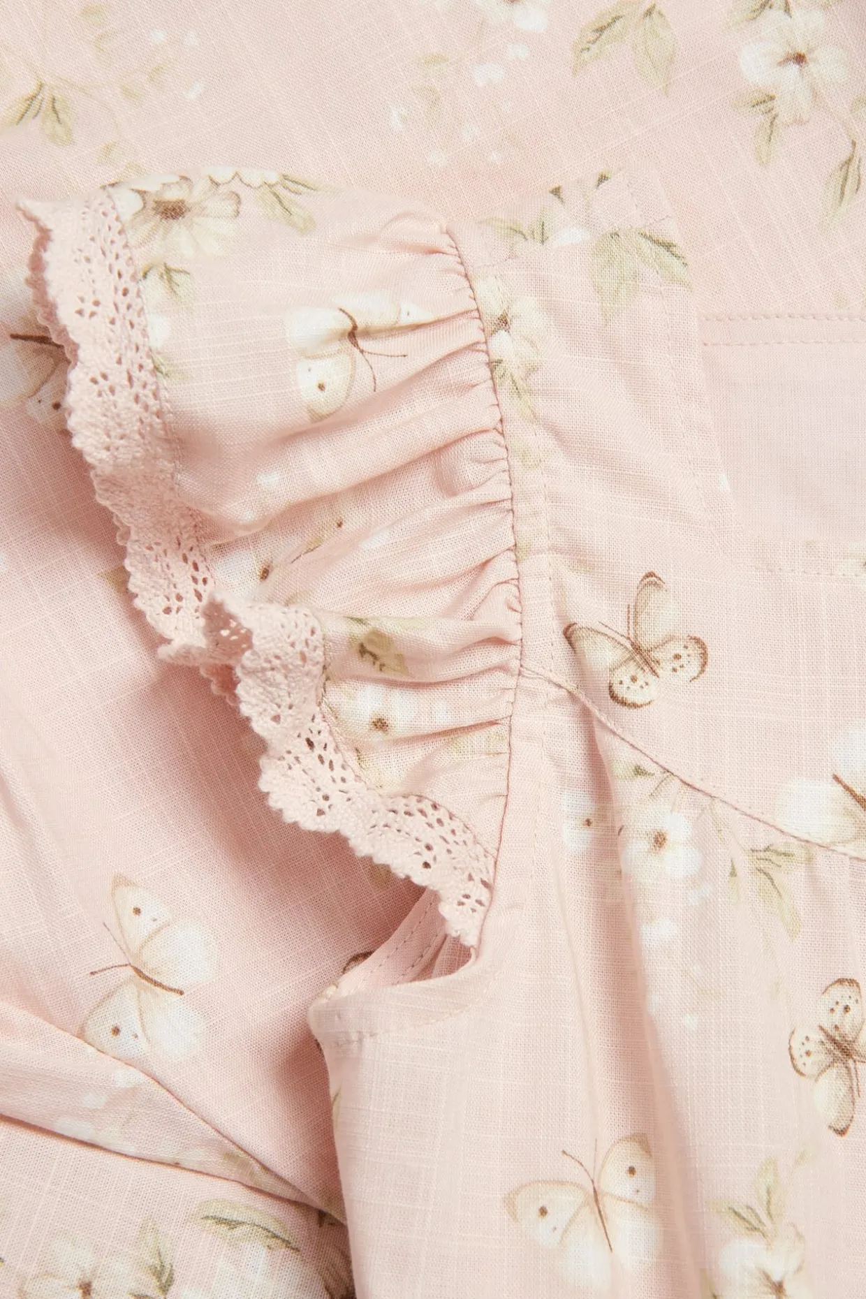 Blomstrete jumpsuit med volang