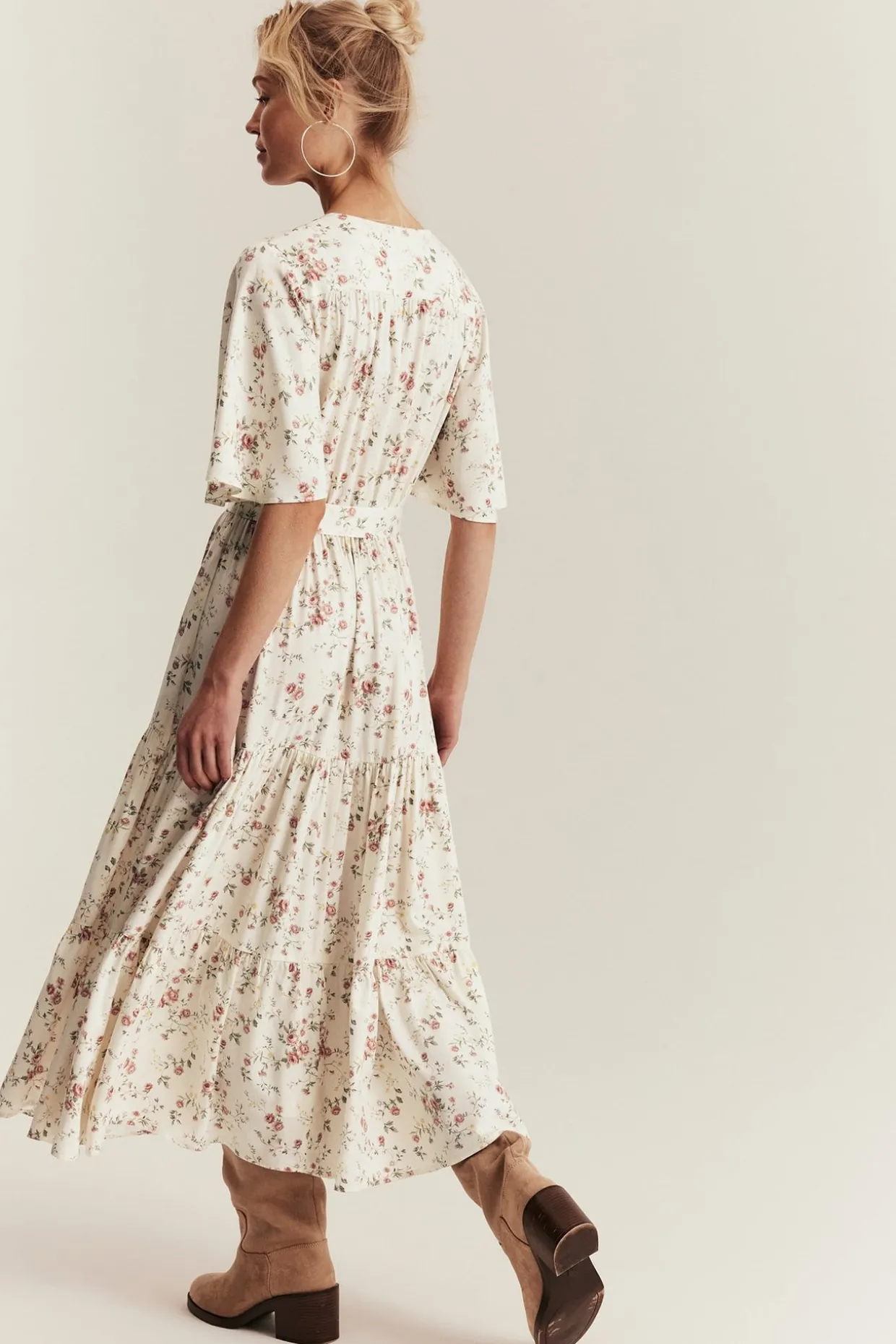 Blomstrete kjole Newbie Woman