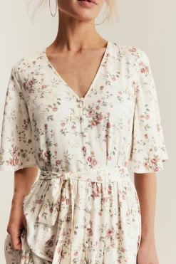 Blomstrete kjole Newbie Woman