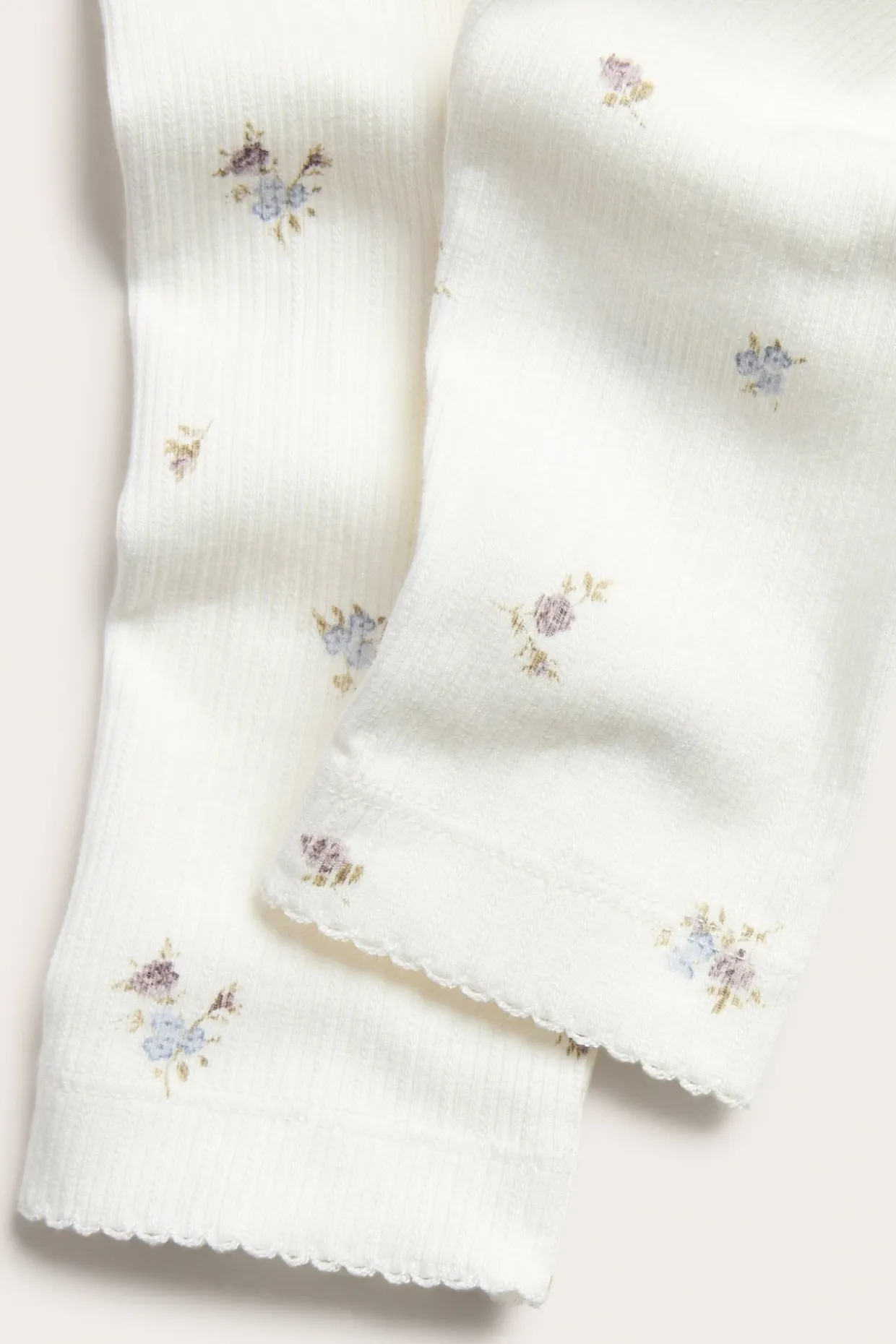 Blomstrete leggings i ribbetrikot