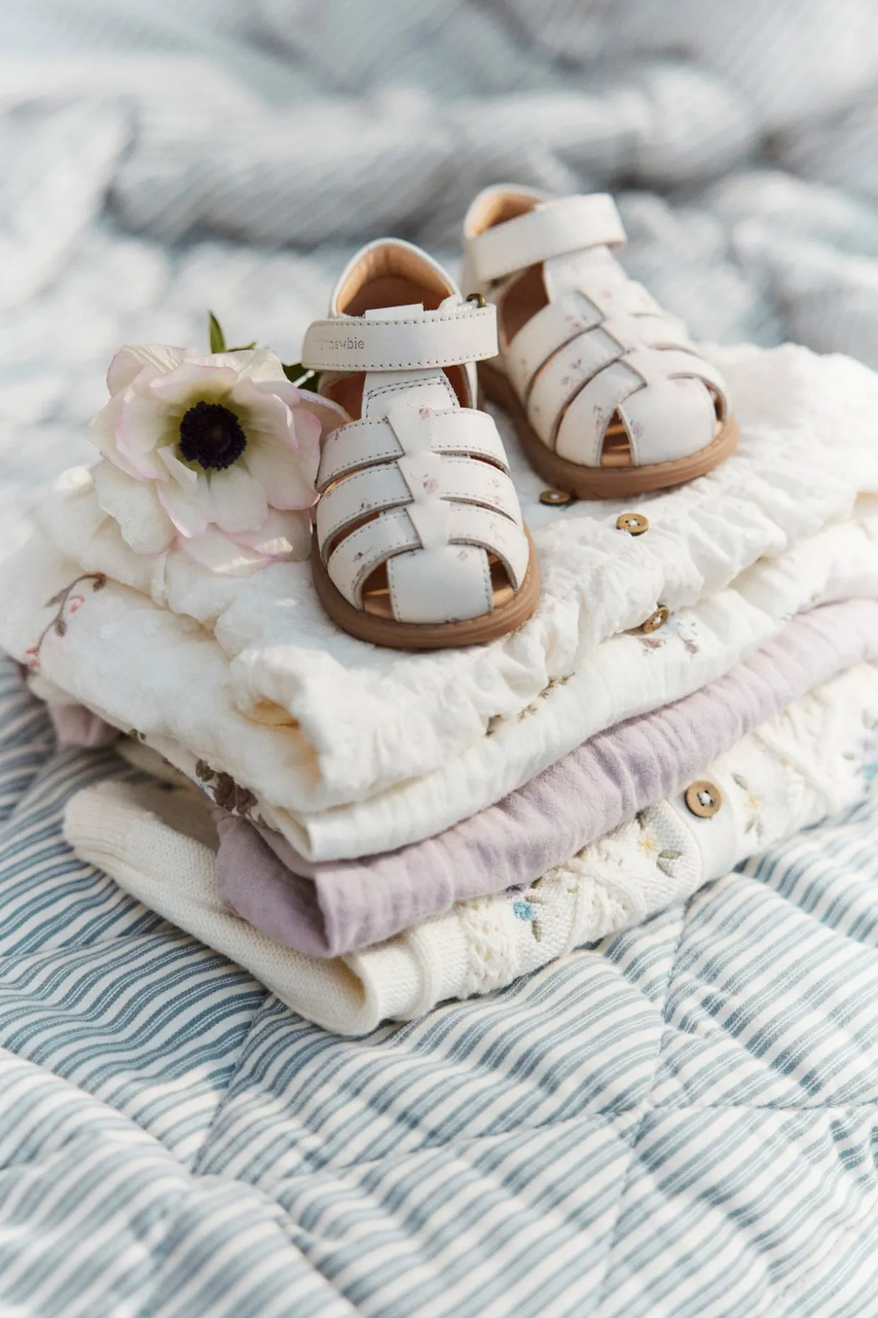 Blomstrete sandal Hällevik