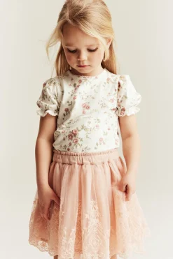 Blomstrete topp med puffermer