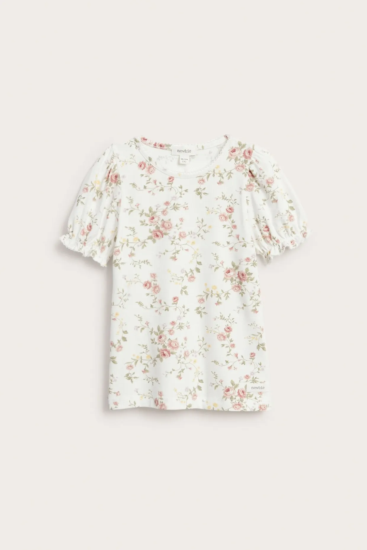 Blomstrete topp med puffermer