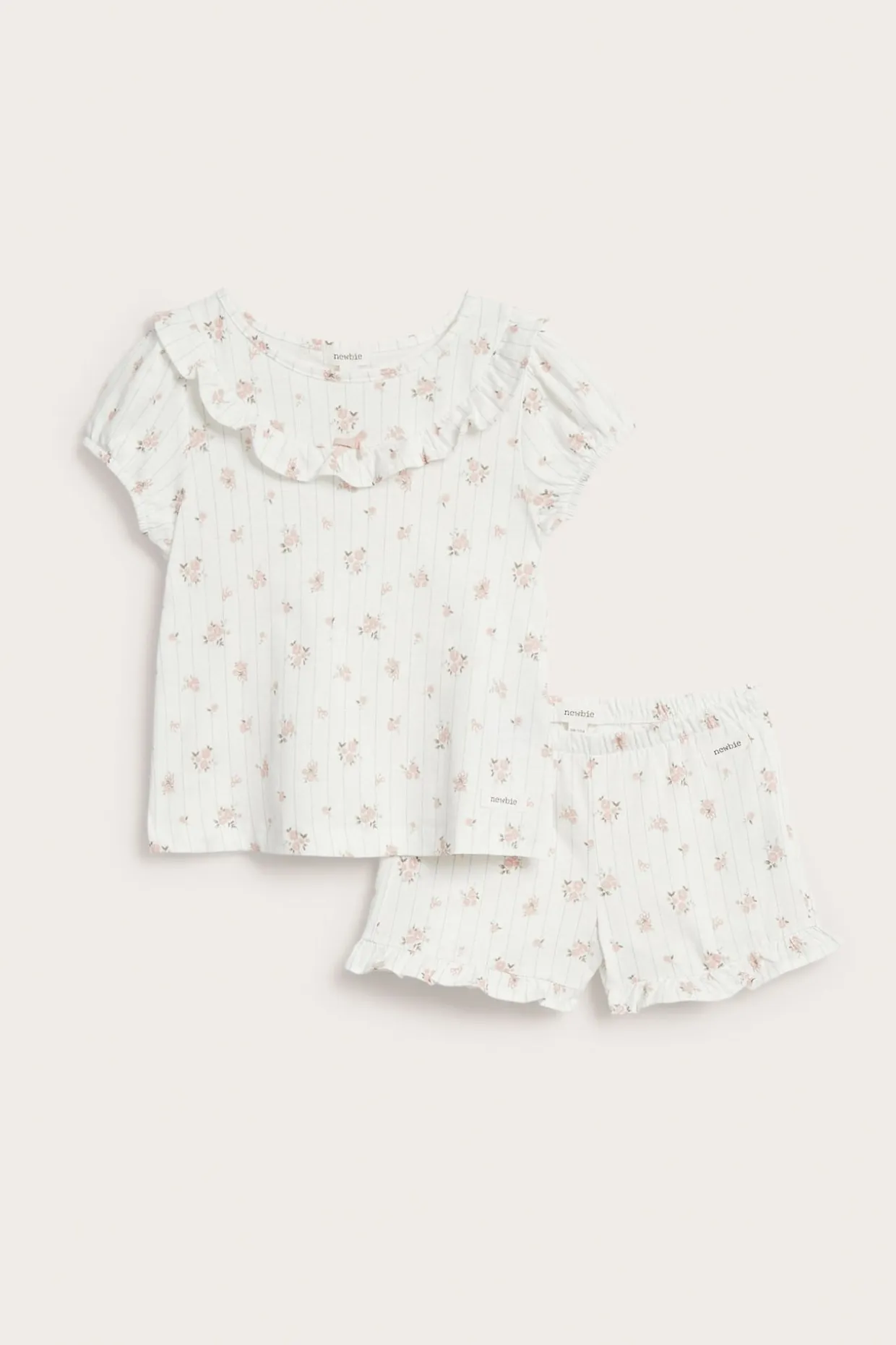 Blomstret pyjamas med volanger