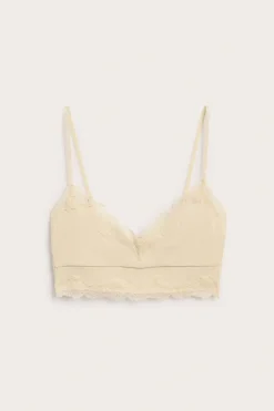 Blondebralette i modal