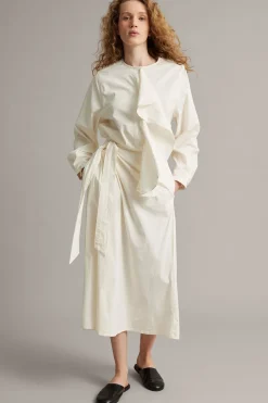 Bluse med avtakbar volang