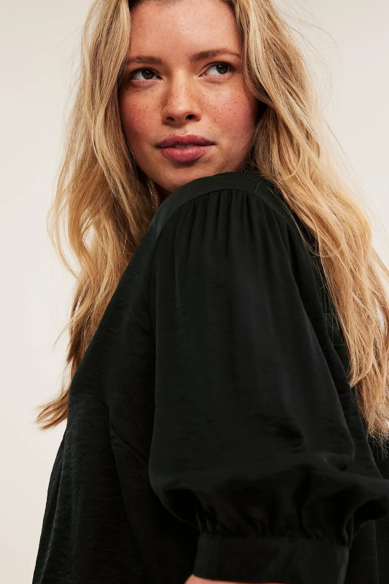 Bluse med puffermer