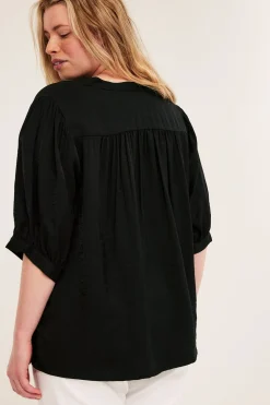 Bluse med puffermer