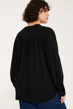 Bluse med V-hals