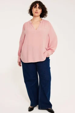 Bluse med V-hals