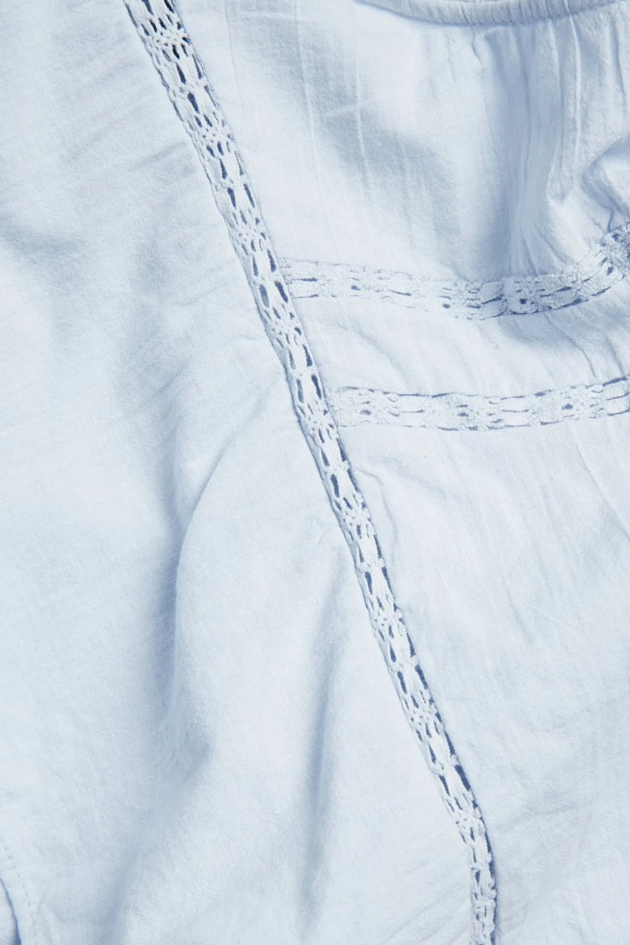 Bomullsbluse med blondedetaljer