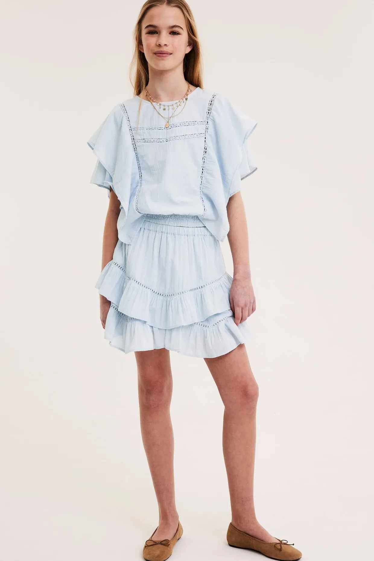 Bomullsbluse med blondedetaljer