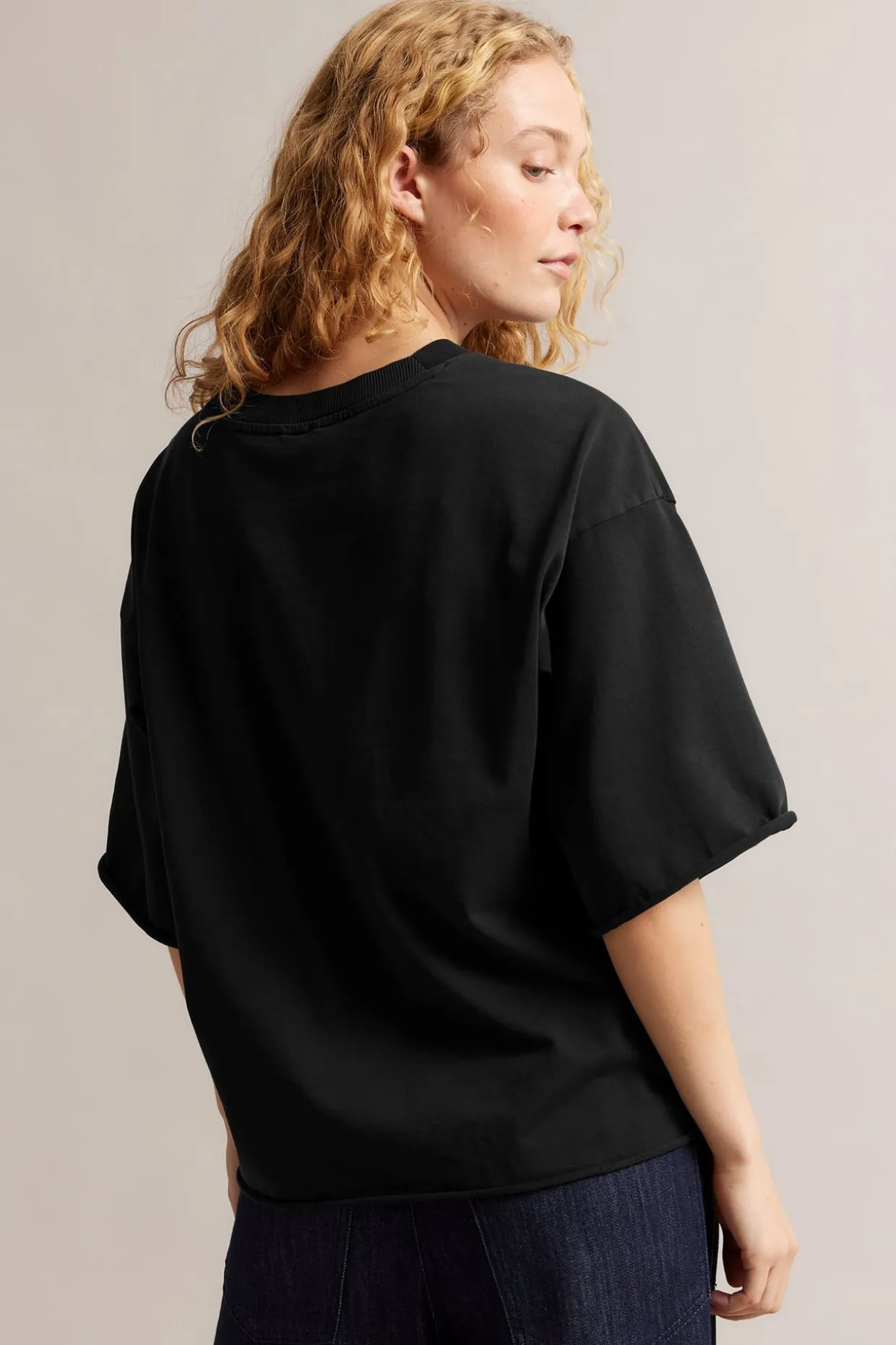 Boxy T-skjorte med rullede kanter