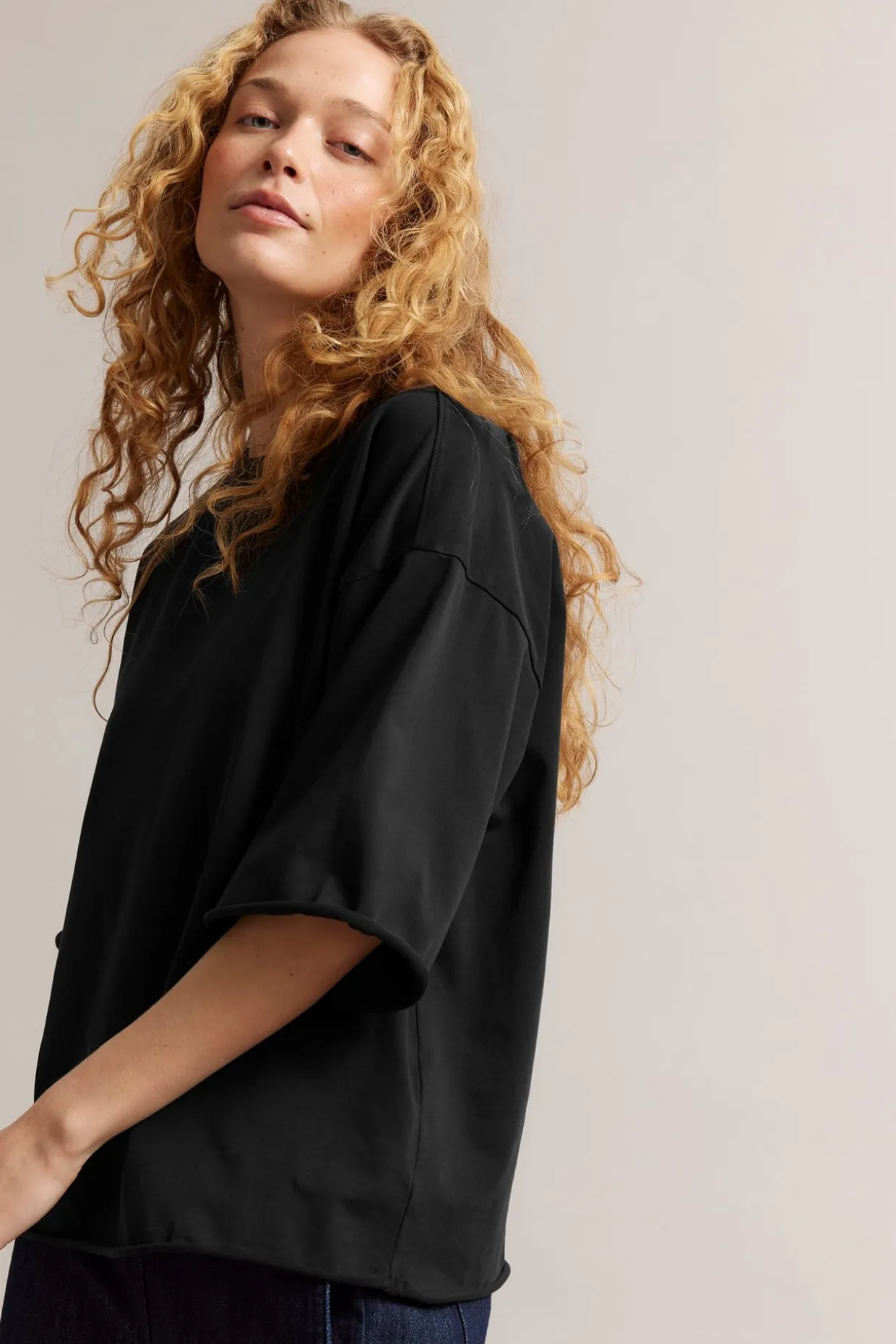Boxy T-skjorte med rullede kanter