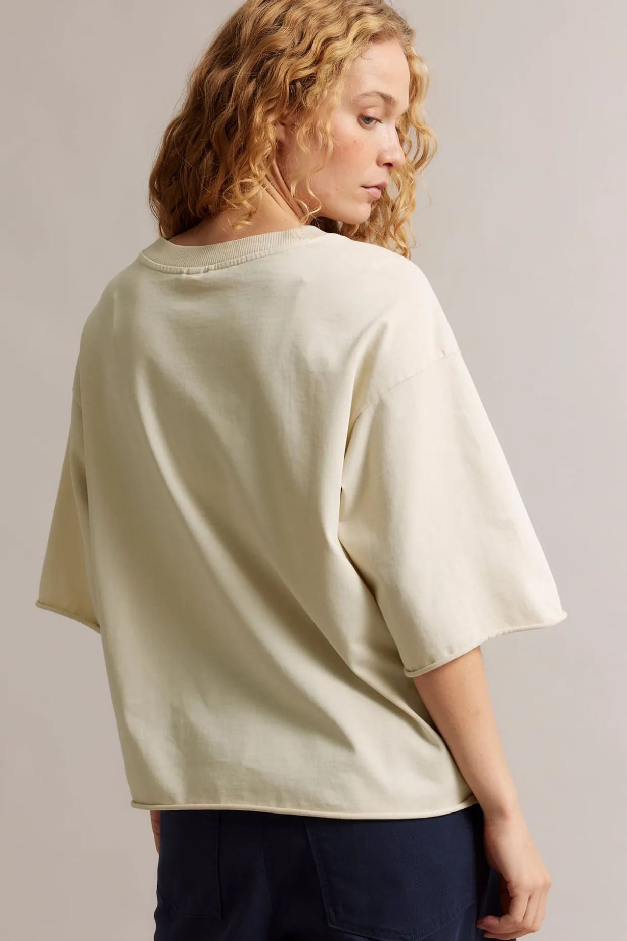 Boxy T-skjorte med rullede kanter