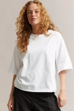 Boxy T-skjorte med rullede kanter
