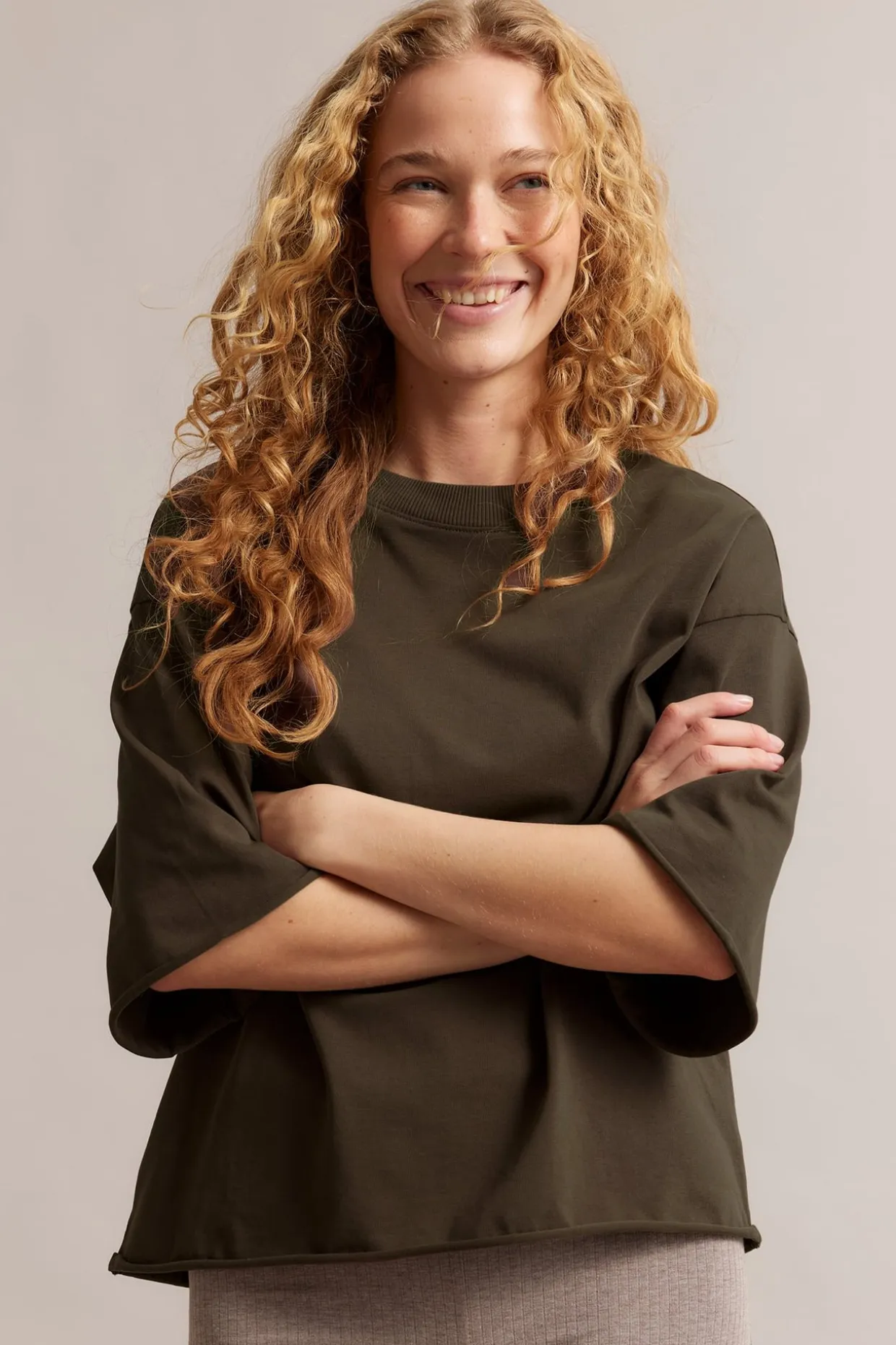 Boxy T-skjorte med rullede kanter