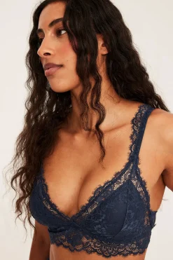 Bralette med blonder