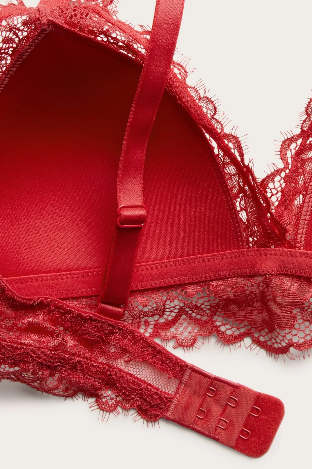 Bralette med blonder