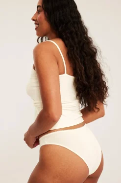 Brazilian-truse med broderi