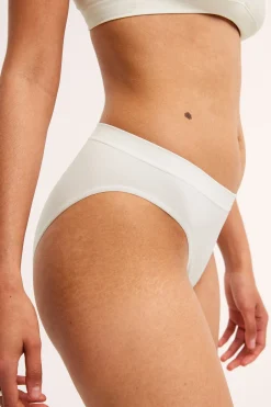 Brief truse