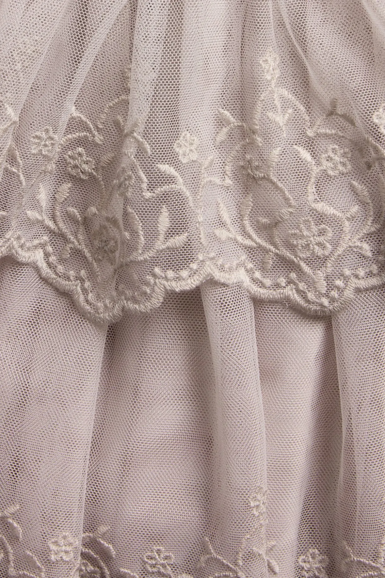 Brodert meshskjørt med volanger