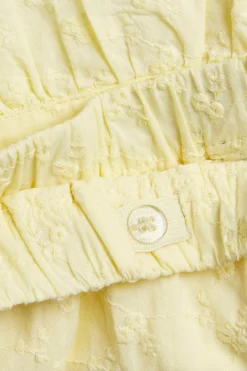 Brodert shorts med volang