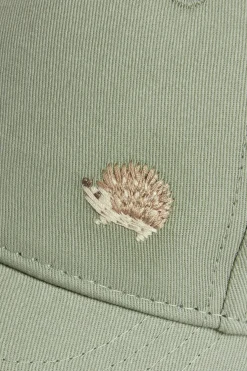 Caps med pinnsvinbroderi