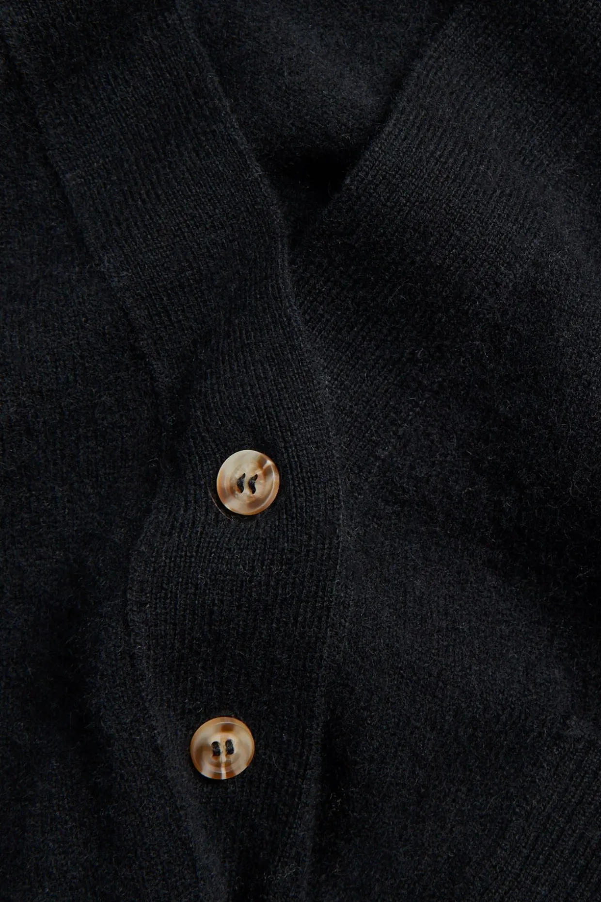 Cardigan i ull- og kasjmirblanding