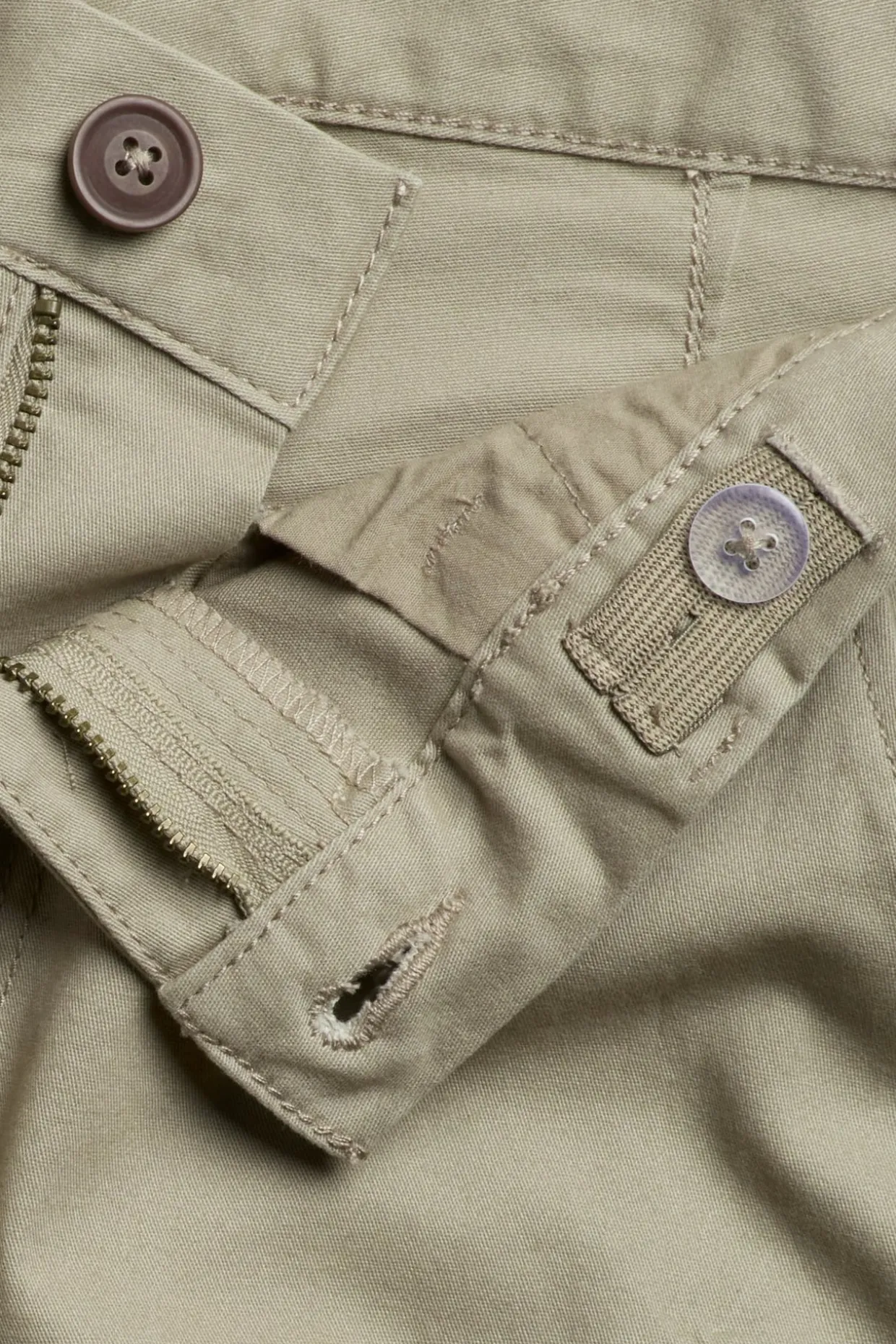 Chinos