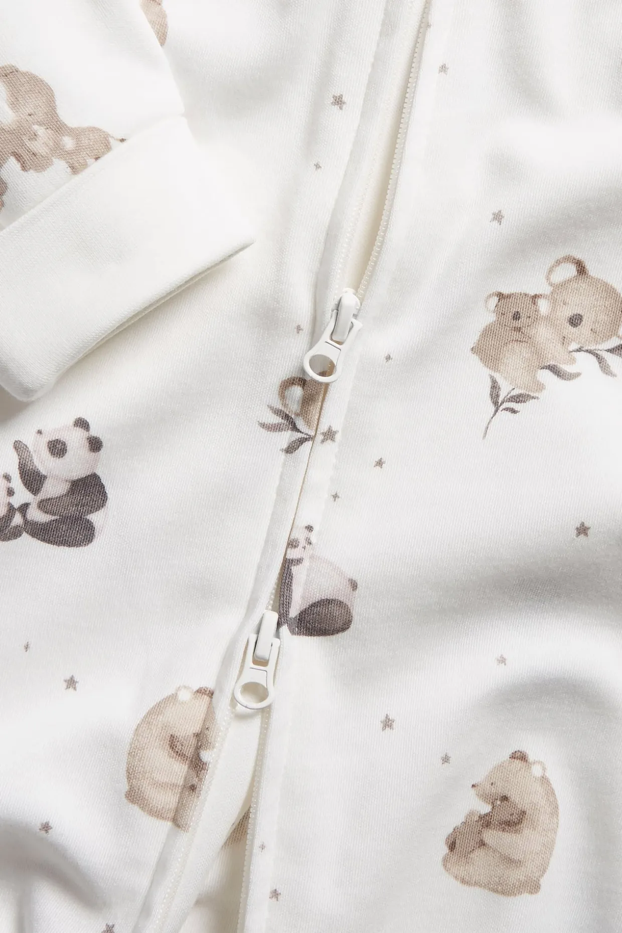 Dyremønstret babypyjamas