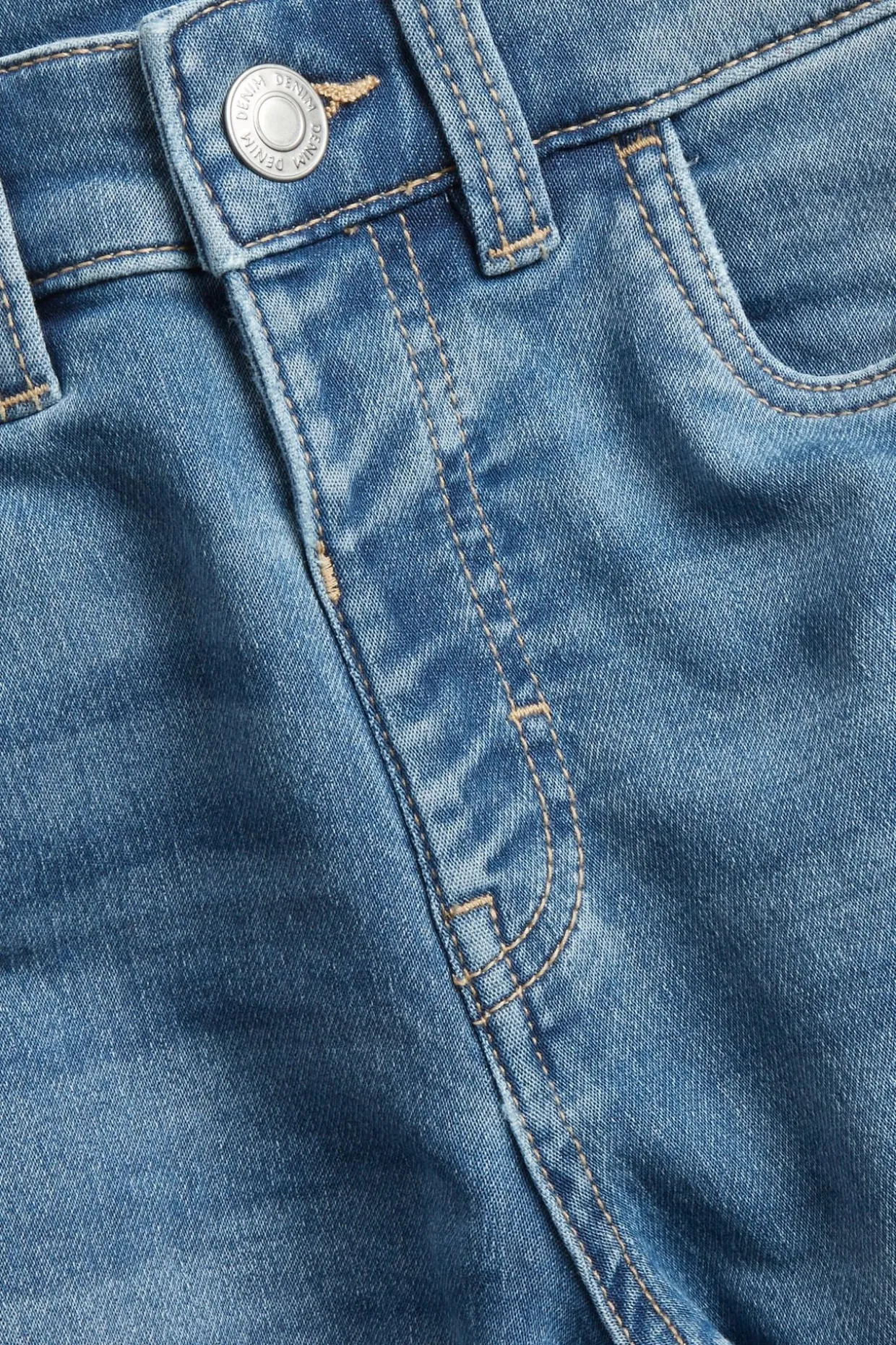 Elastiske jeansshorts i joggerdenim